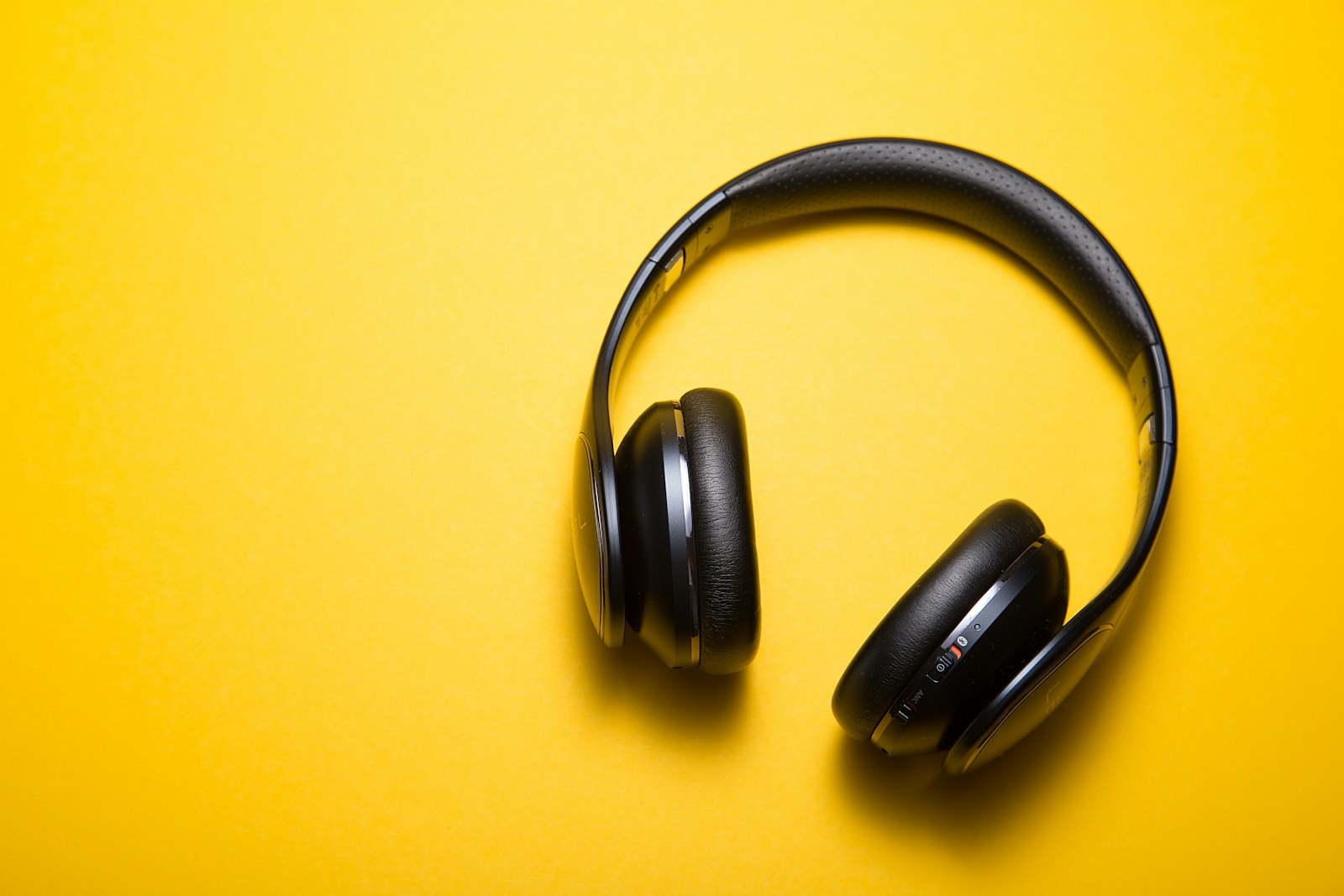 Premium wireless headphones